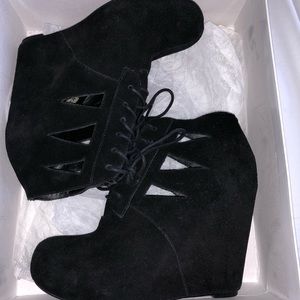 Steve Madden wedges